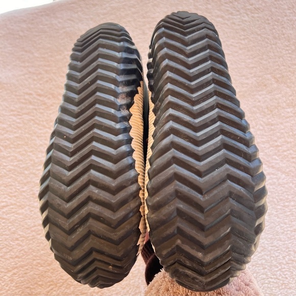 SOREL OUT AND ABOUT LACE UP BLACK WEATHERPROOF BOOTS SIZE 7 EUC - Picture 11 of 13